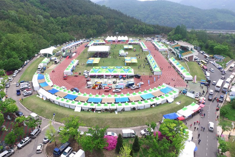 영양-2017산나물축제 (전경) (3).jpg